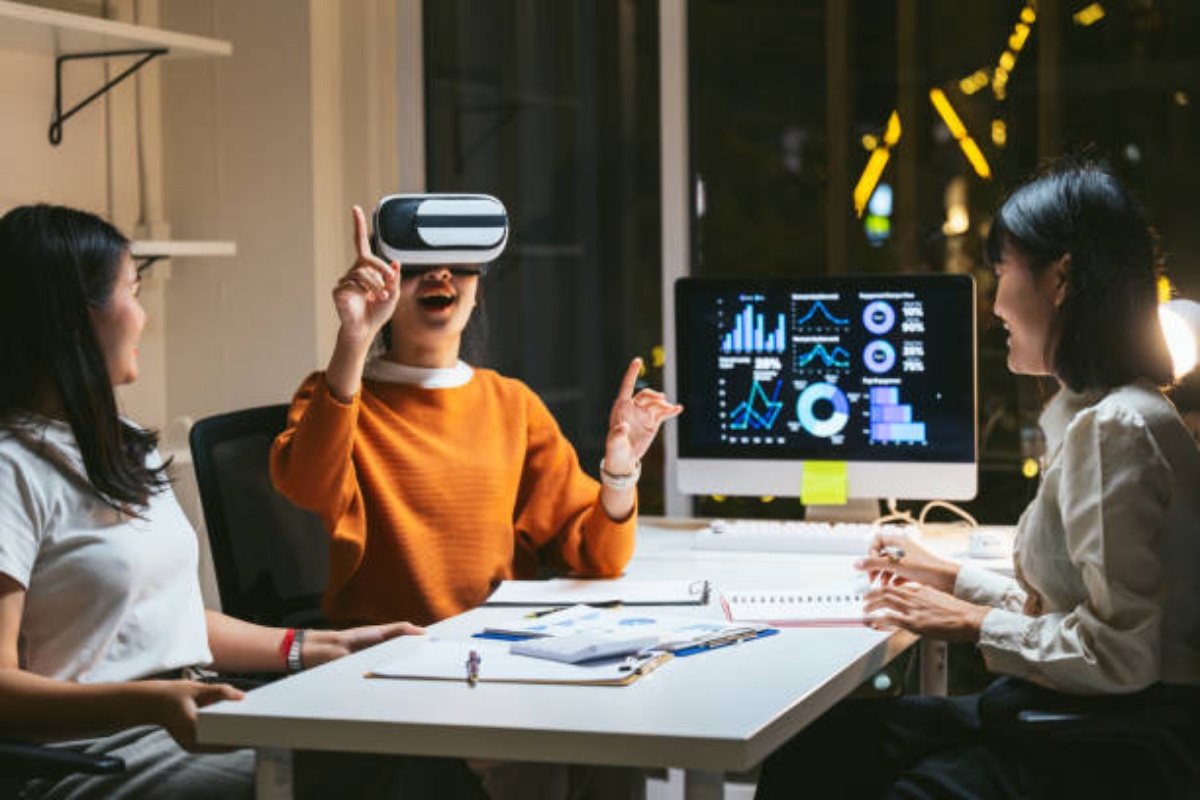 Career Growth in Augmented Reality (AR): Opportunities, Skills, and Future Outlook