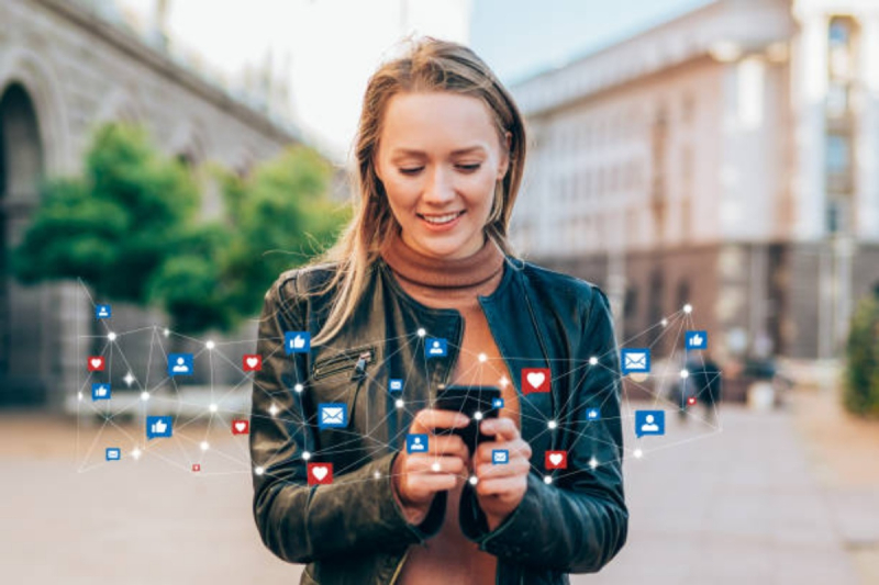 Women in Cloud Computing: Breaking Barriers, Building the Future