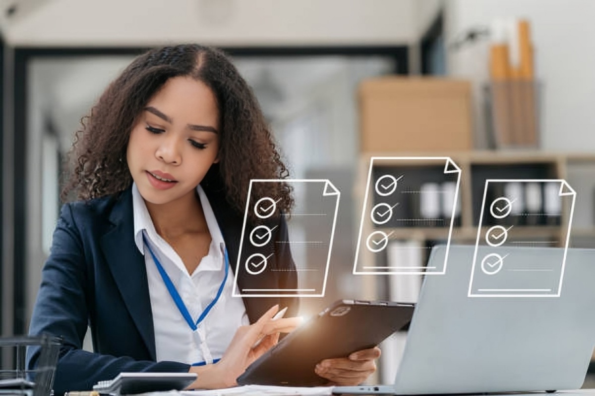 How to Write Effective Tech Resumes: A Complete Guide to Stand Out in the Tech Industry
