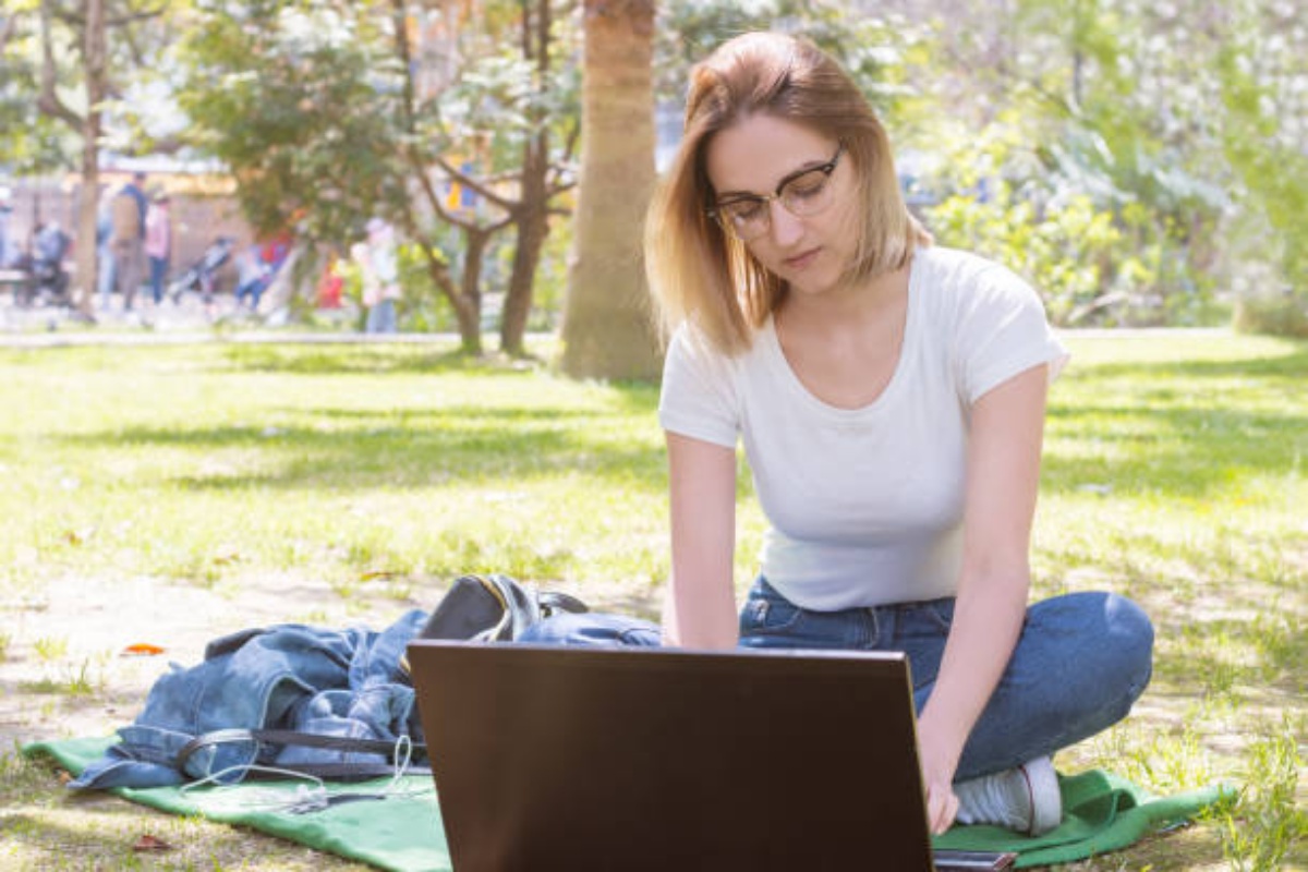 Best Free Resources to Learn to Code in 2025 – A Complete Guide for Beginners