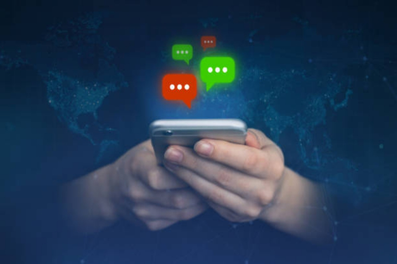 How to Build Real-Time Chat Apps: A Complete Guide